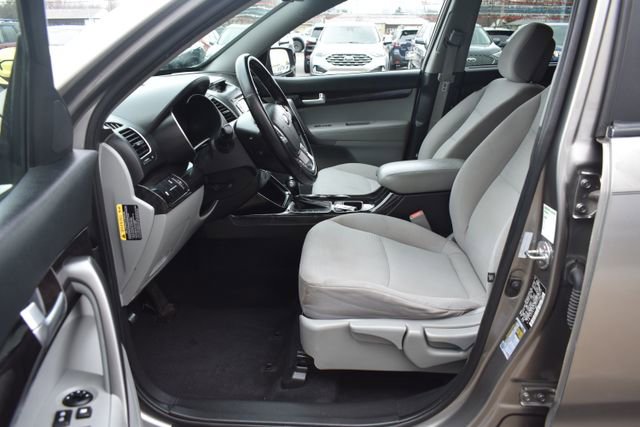 Used 2014 Kia Sorento LX image 13