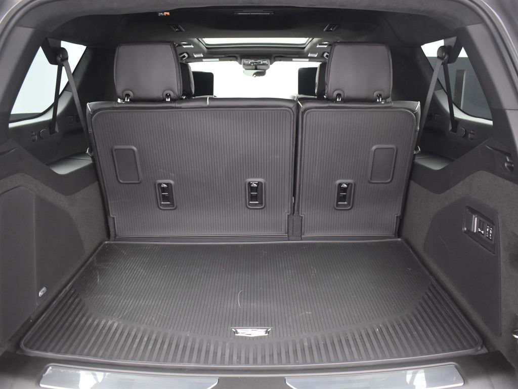 Certified 2026 Cadillac Escalade ESV Platinum Sport w/ LPO, ONYX Package image 10