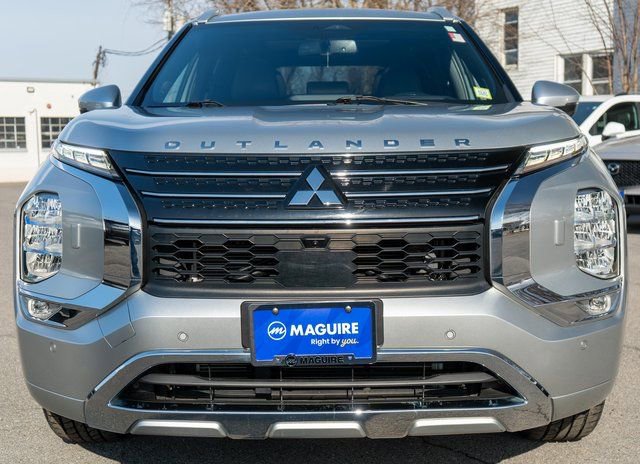 Used 2022 Mitsubishi Outlander SEL AWD/4WD image 3