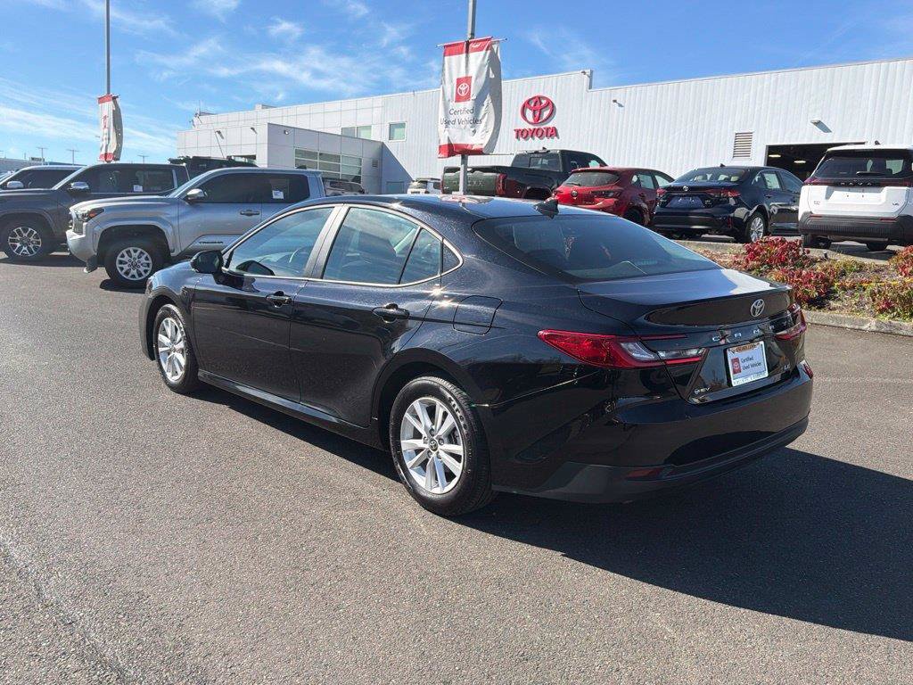 Used 2026 Toyota Camry LE FWD image 9