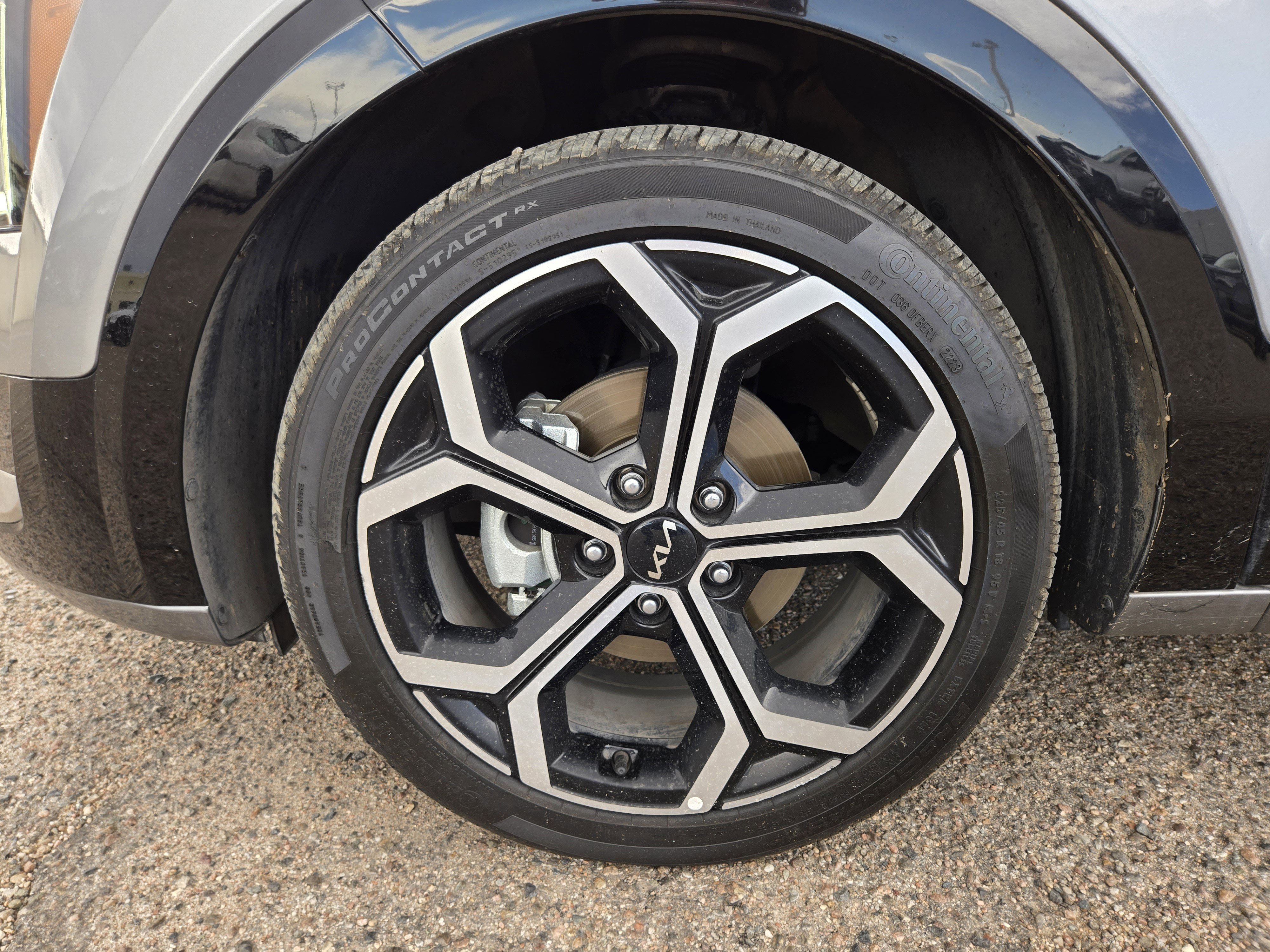 Used 2024 Kia Niro EX Touring FWD image 15