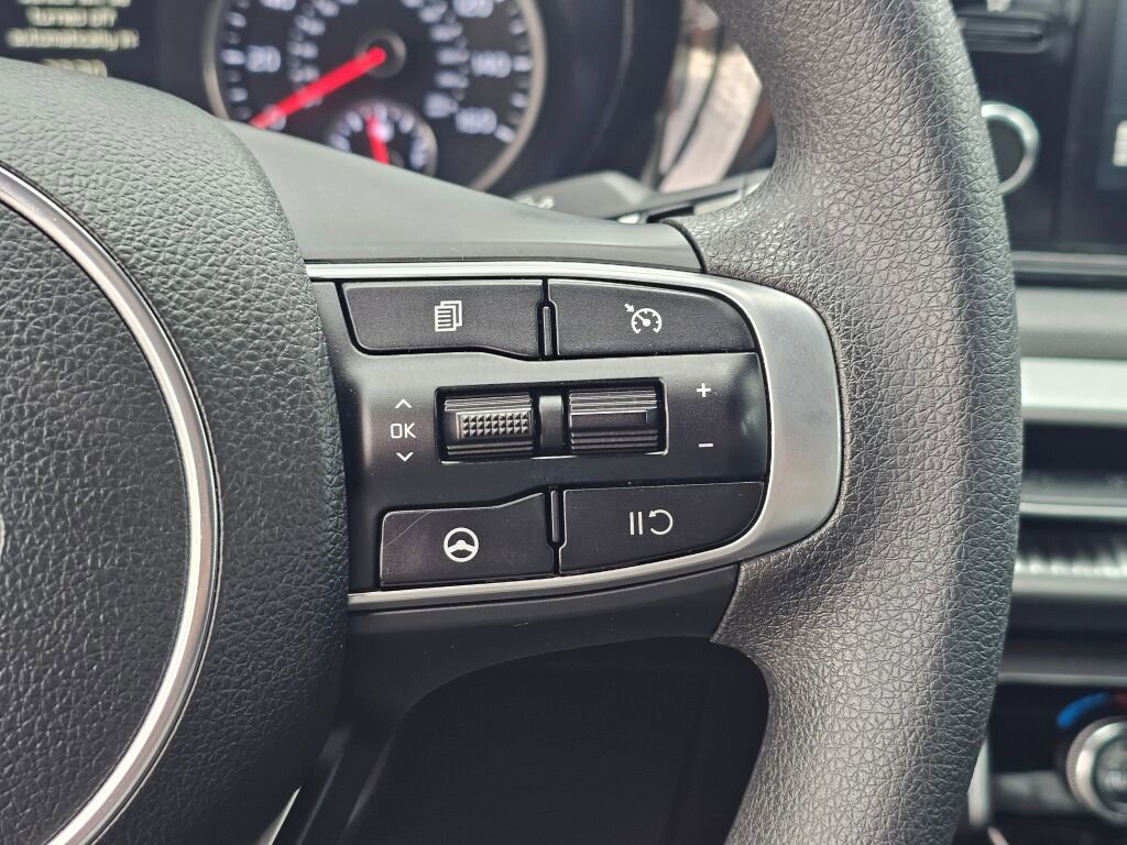 Used 2021 Kia K5 LXS image 33