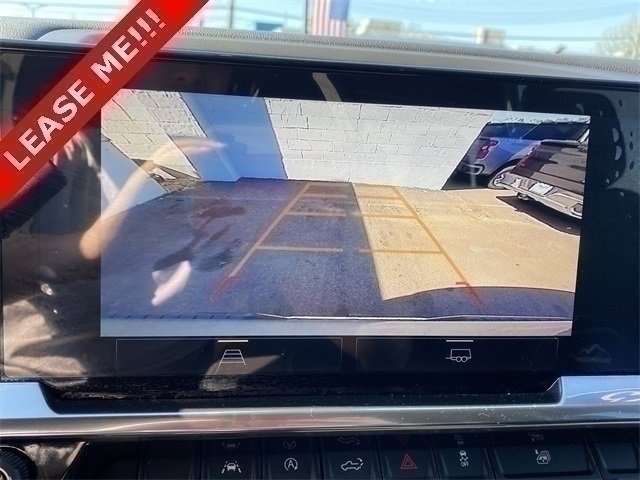 Used 2025 Chevrolet Silverado 1500 LT w/ Protection Package image 14