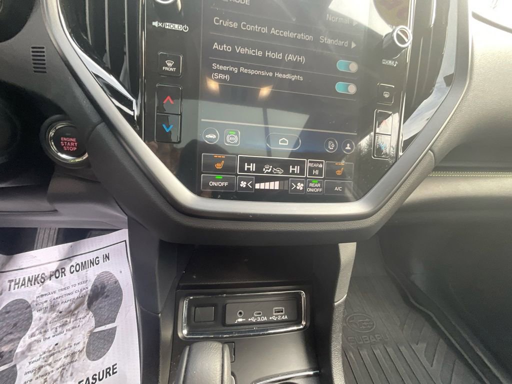 Used 2025 Subaru Ascent Onyx Edition image 27