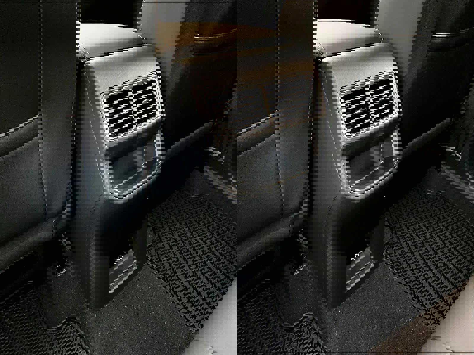 New 2026 Volkswagen Atlas Cross Sport SE image 16