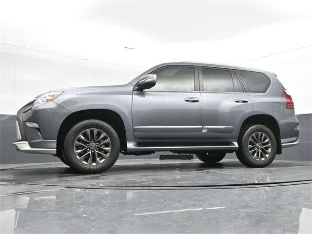 Used 2019 Lexus GX 460 image 16