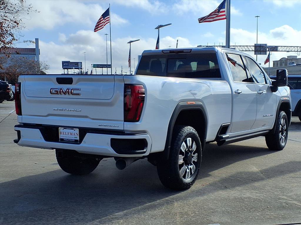 Used 2025 GMC Sierra 3500 Denali image 7