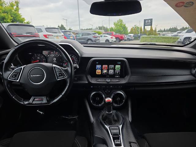 Used 2018 Chevrolet Camaro SS RWD image 6