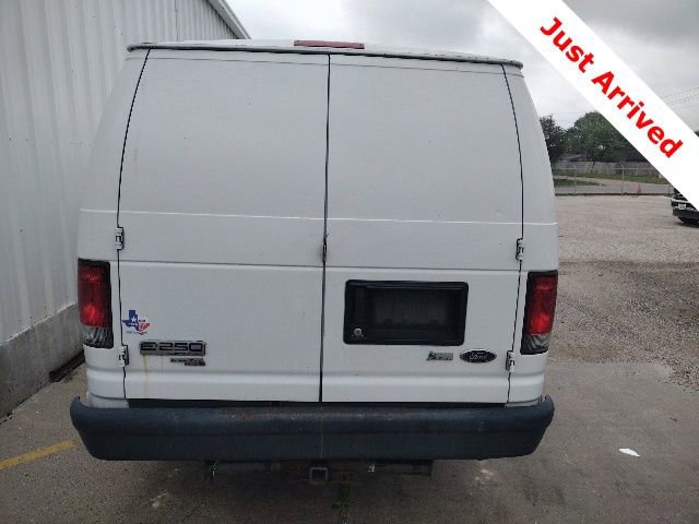 Used 2013 Ford E-250 and Econoline 250 Extended RWD image 7