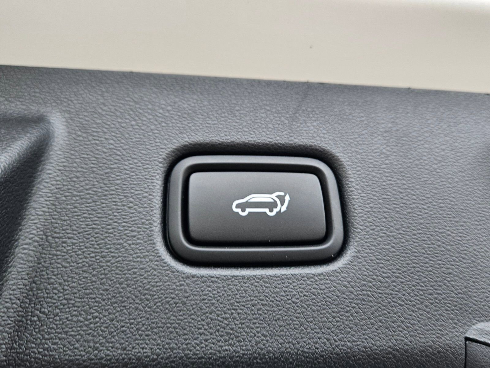 New 2026 Hyundai Tucson Limited image 12
