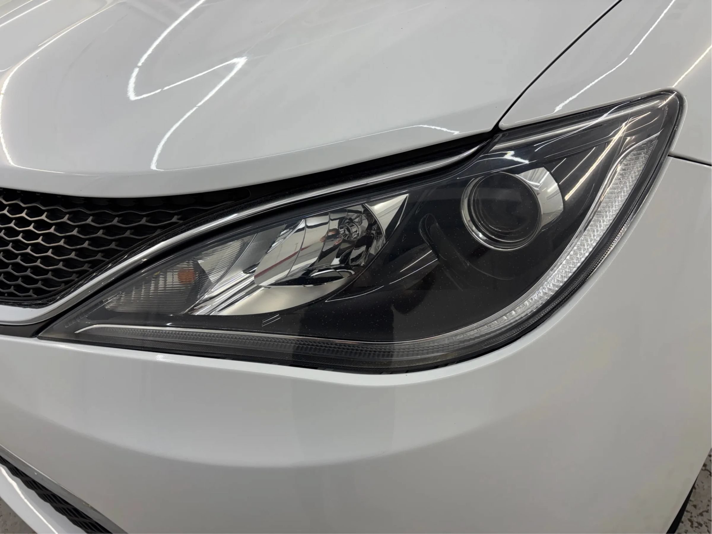 Used 2020 Chrysler Pacifica Touring-L FWD image 31