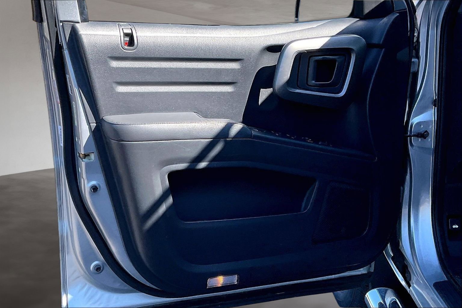 Used 2014 Honda Ridgeline SE image 21