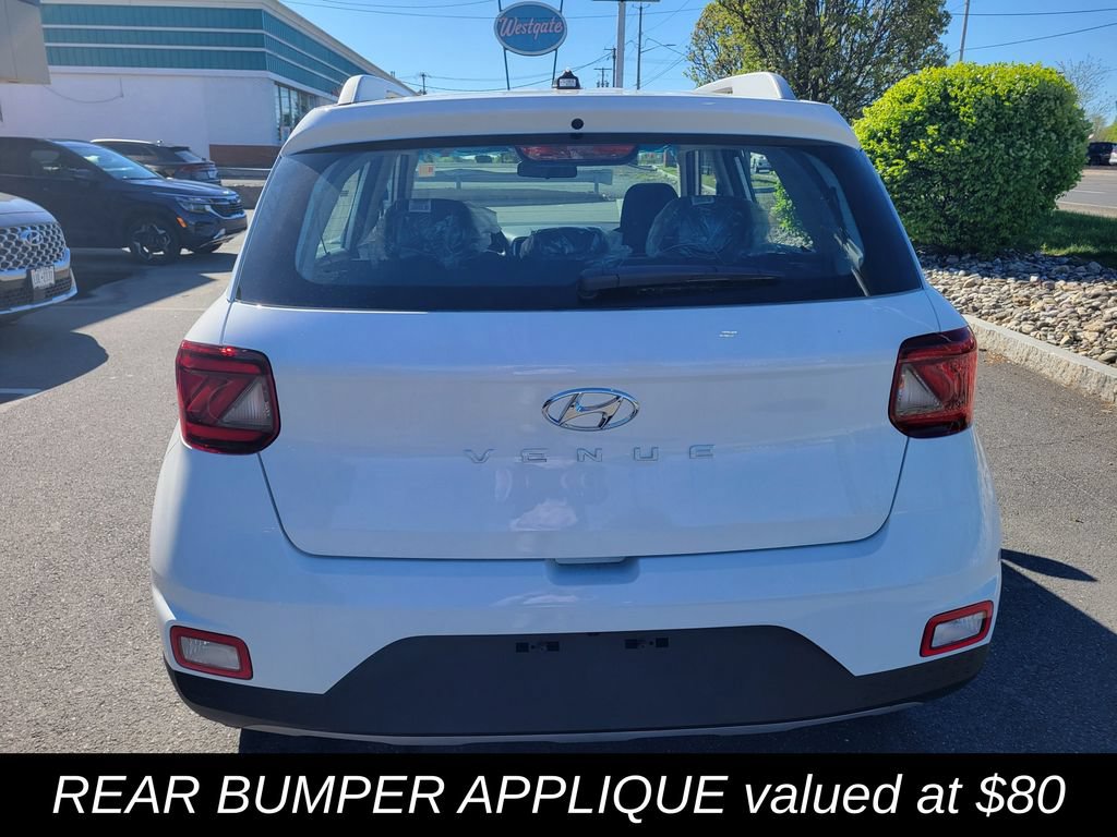 New 2026 Hyundai Venue SEL FWD image 4