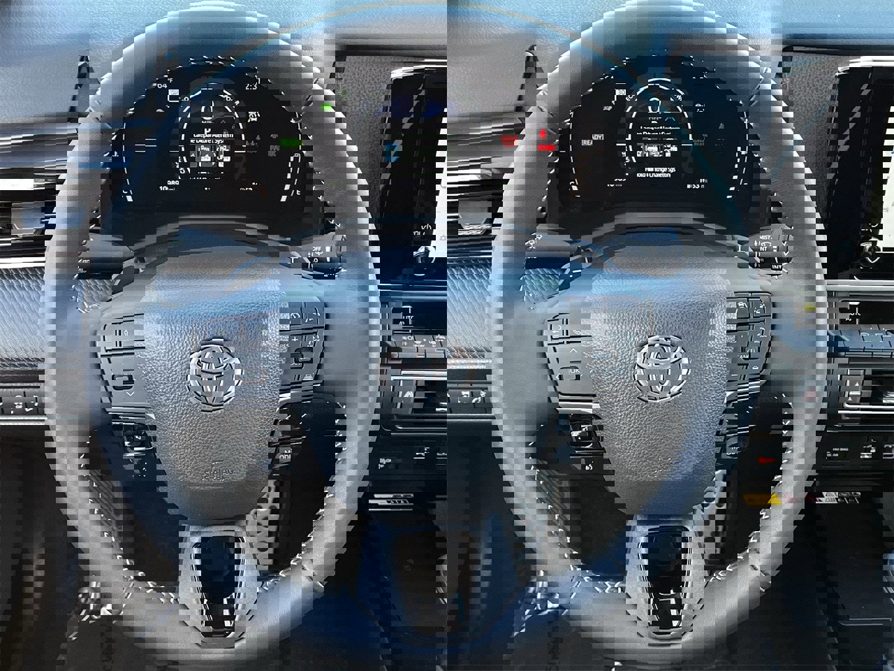 Used 2025 Toyota Camry SE image 11