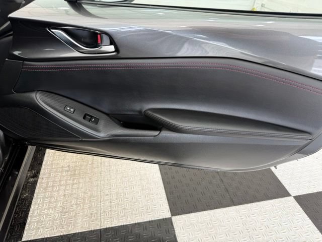 Used 2018 MAZDA MX-5 Miata Grand Touring RWD image 19