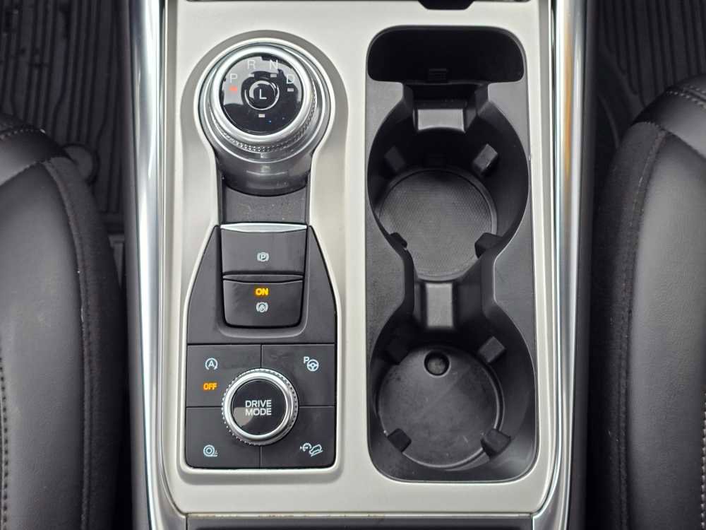 Used 2023 Ford Explorer Platinum w/ Technology Package image 33