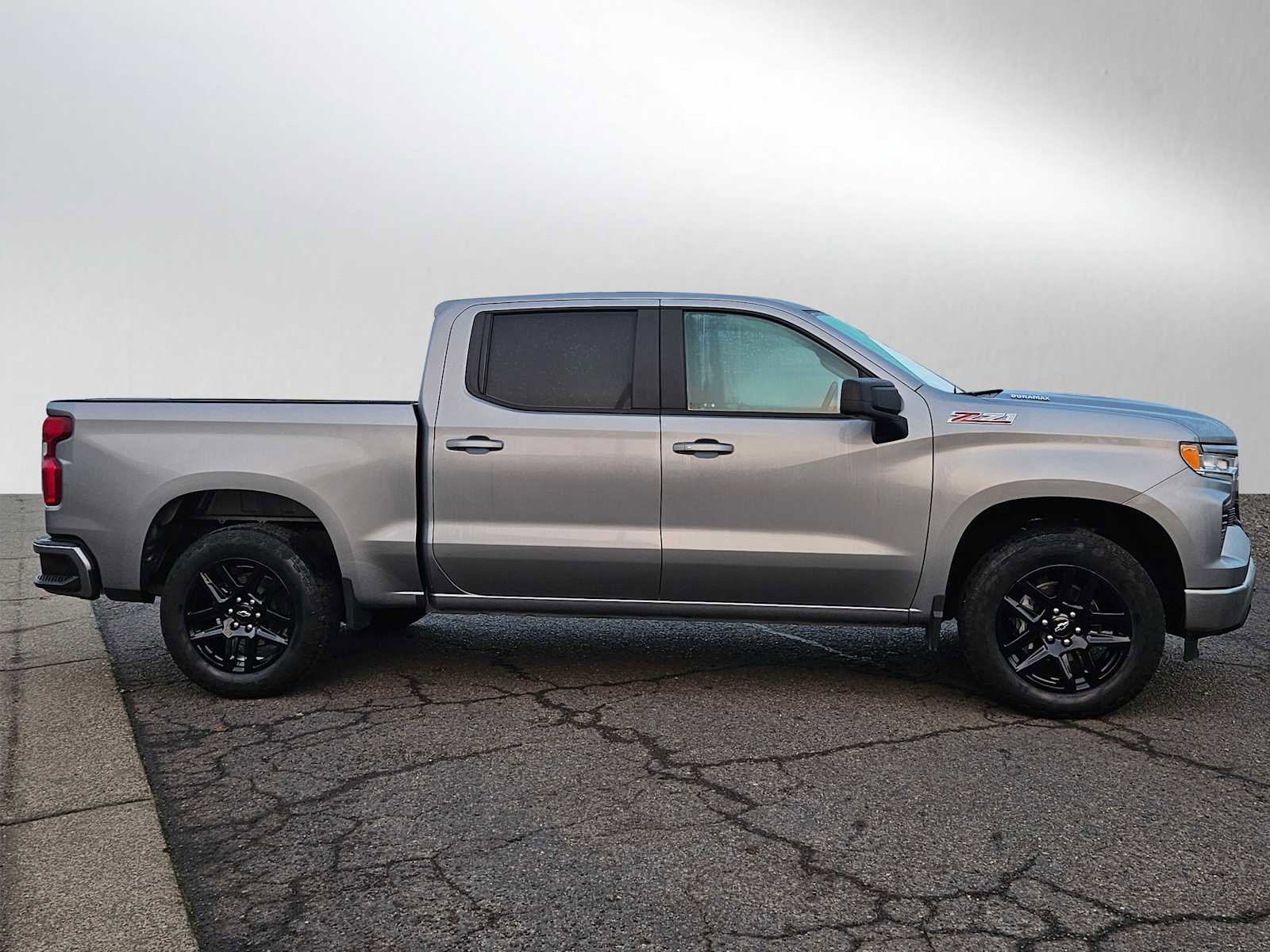 Used 2023 Chevrolet Silverado 1500 RST w/ Z71 Off-Road Package image 2