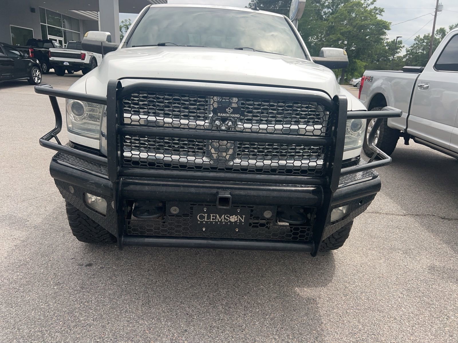 Used 2015 RAM 2500 Laramie w/ Convenience Group AWD/4WD image 2