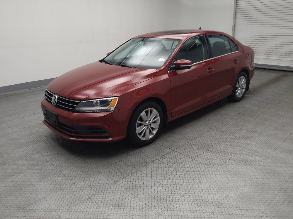 Used 2016 Volkswagen Jetta SE FWD image 2