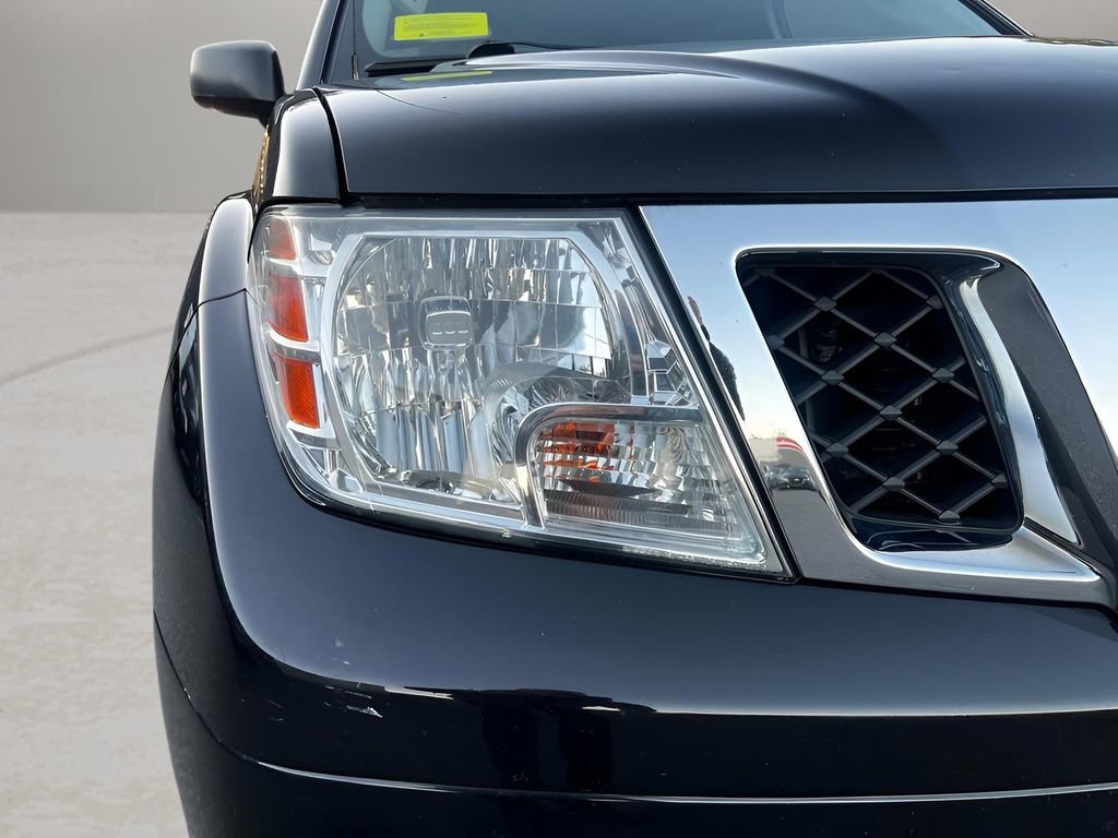 Used 2019 Nissan Frontier SV image 35