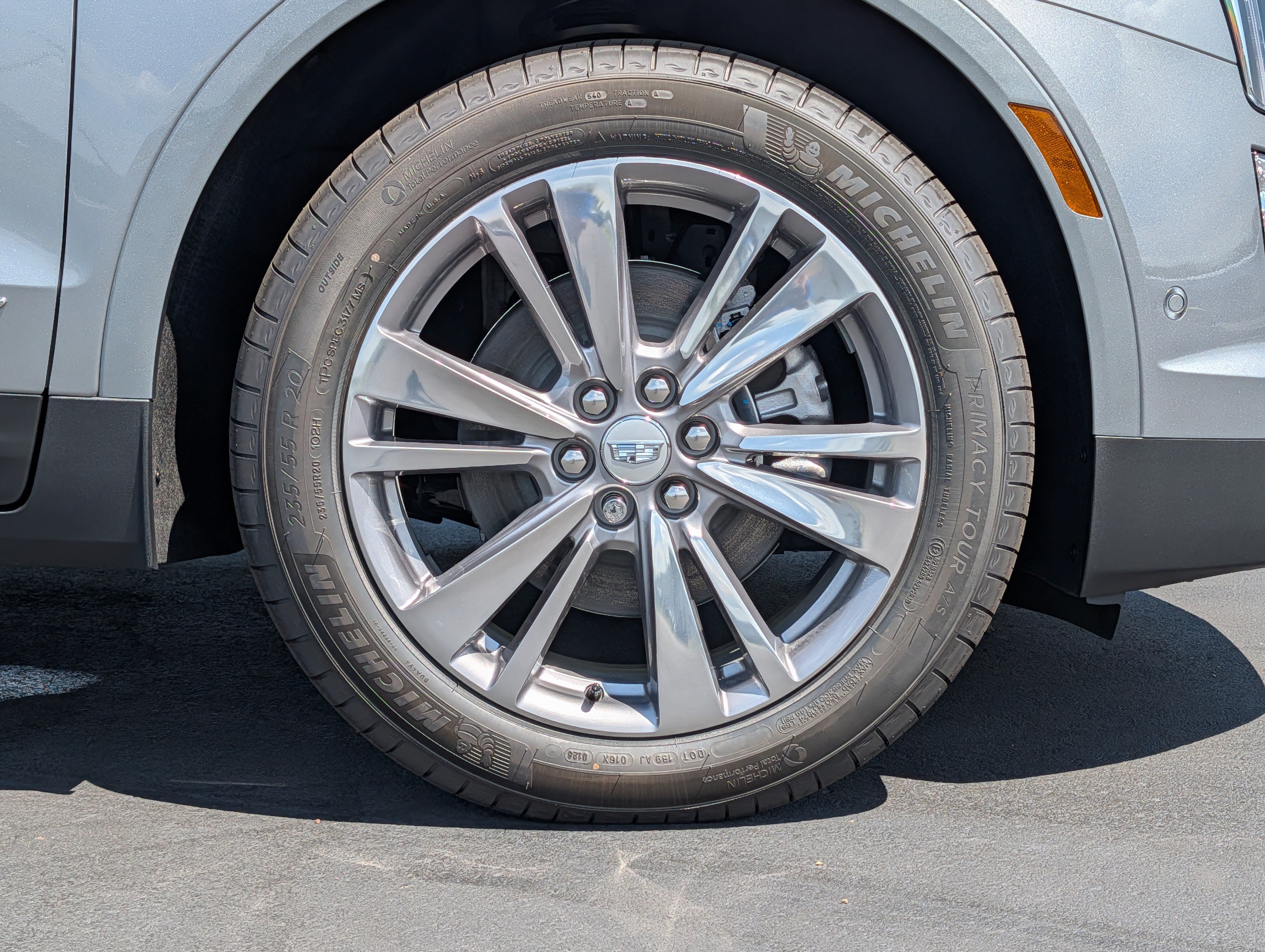 New 2026 Cadillac XT5 Premium Luxury w/ Driver Assist Package AWD/4WD image 9