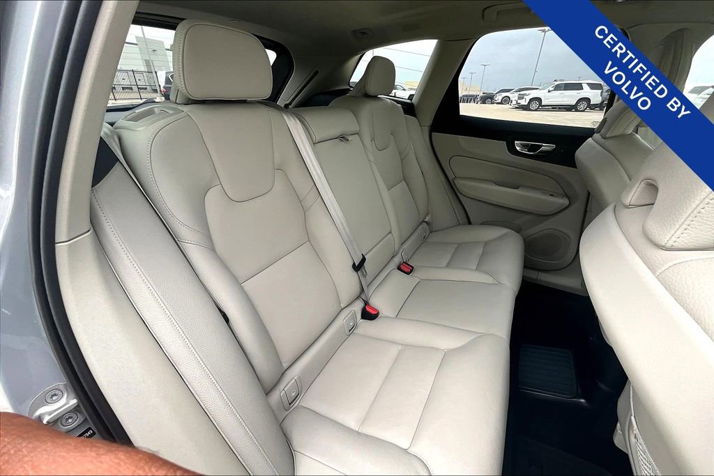 Used 2025 Volvo XC60 T8 Plus w/ Protection Package Premier image 35