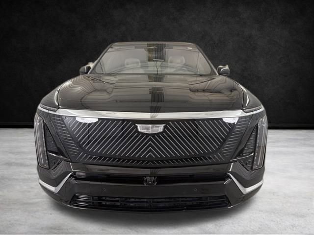 Certified 2026 Cadillac Vistiq Luxury image 3