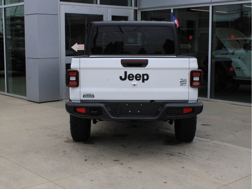 New 2026 Jeep Gladiator Sport AWD/4WD image 7