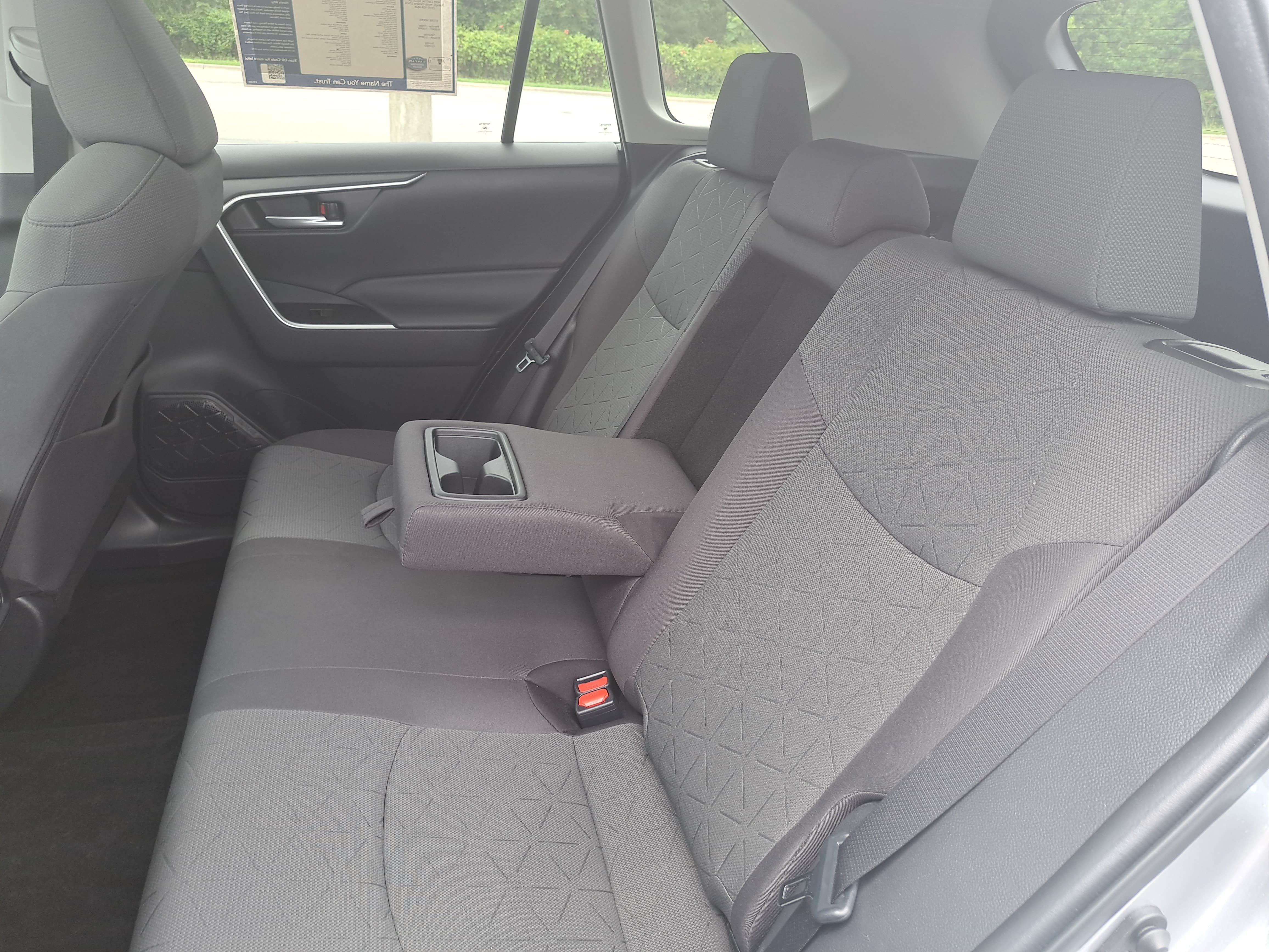 Used 2023 Toyota RAV4 XLE w/ Convenience Package AWD/4WD image 14