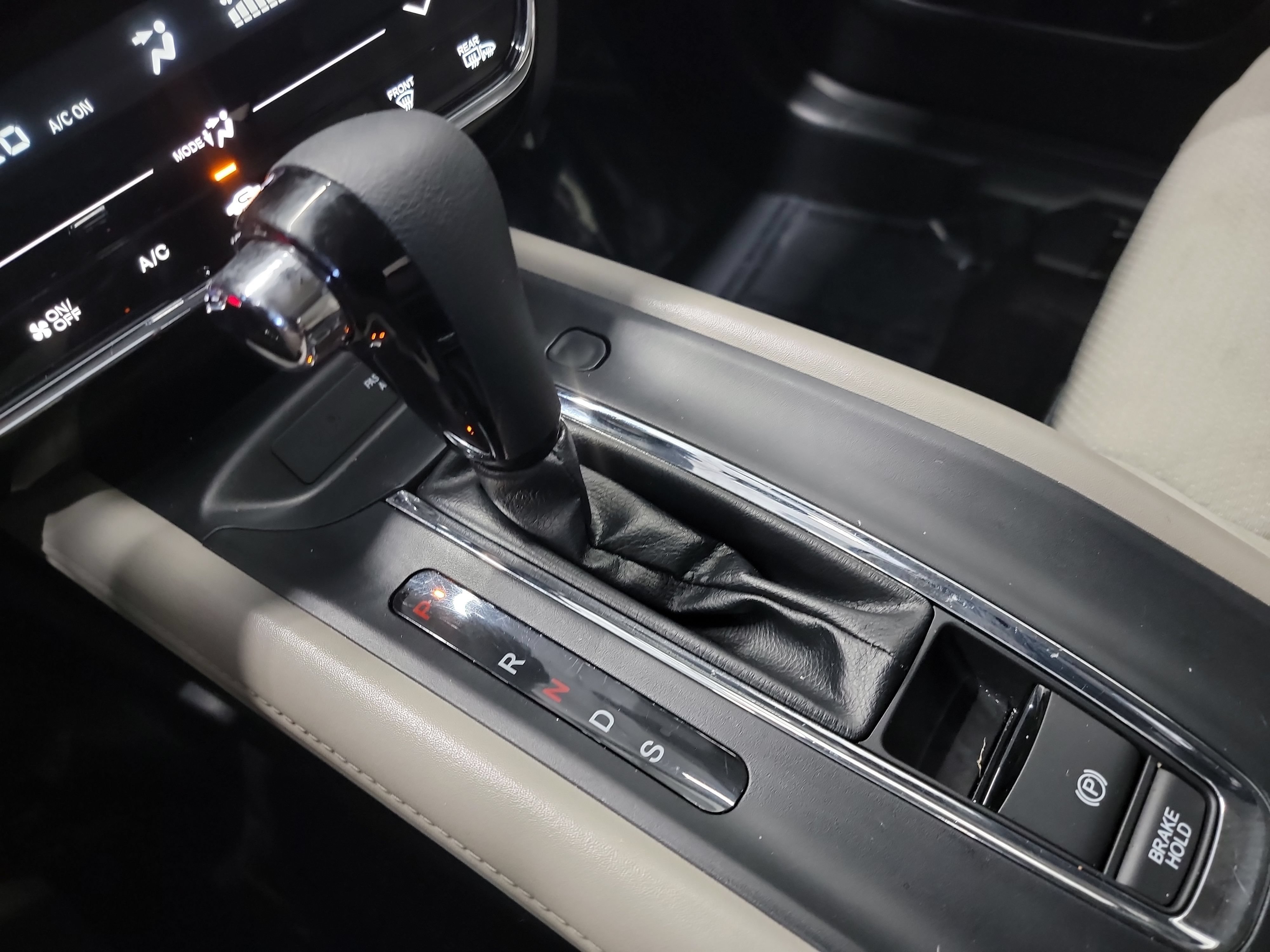 Used 2021 Honda HR-V EX image 26