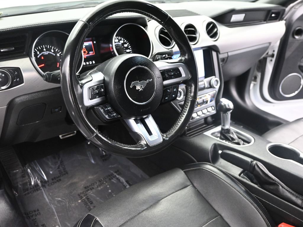 Used 2022 Ford Mustang GT Premium image 4