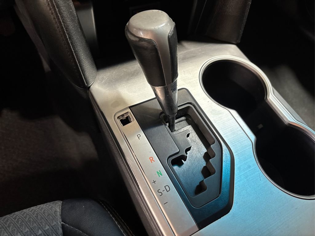 Used 2014 Toyota Camry SE image 26