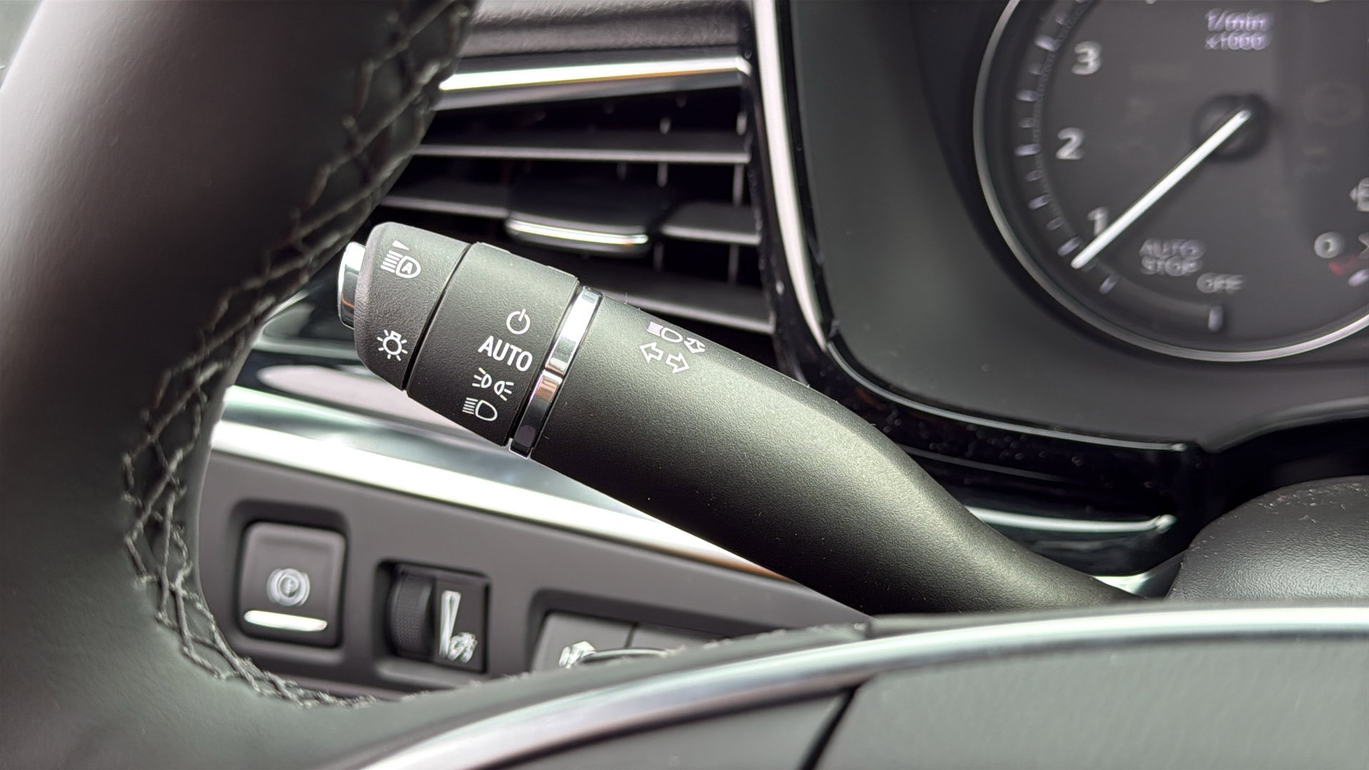 New 2026 Cadillac XT5 Premium Luxury w/ Driver Assist Package image 15