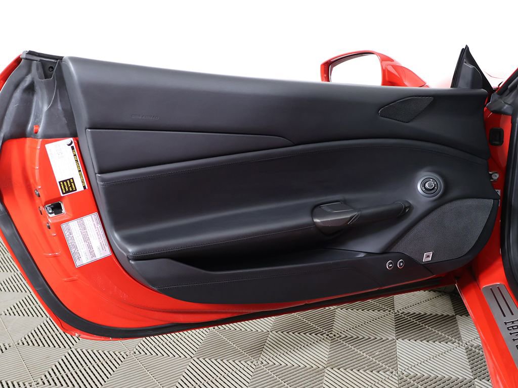 Used 2019 Ferrari 488 Spider image 7