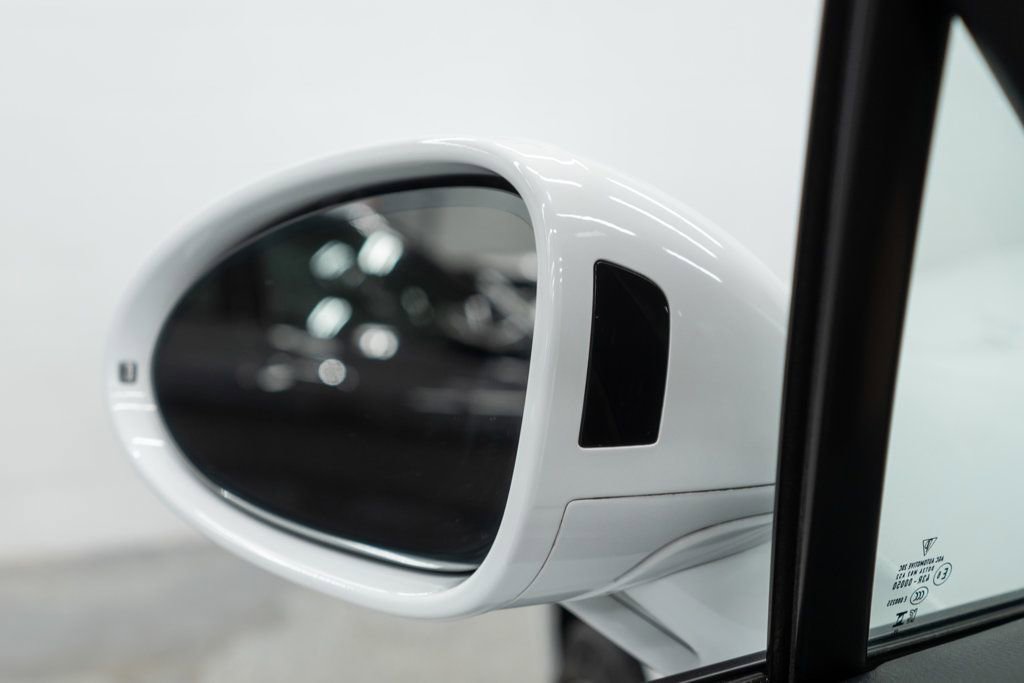 Used 2023 Porsche Macan image 43