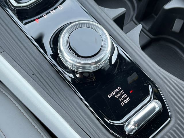 New 2026 Jeep Cherokee Limited image 28