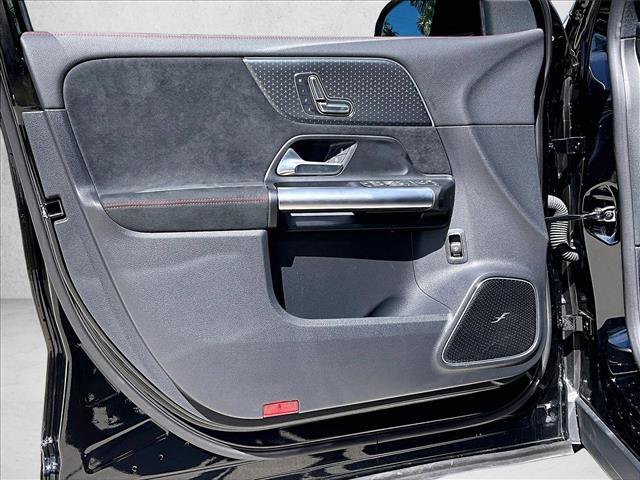 Used 2025 Mercedes-Benz GLA 250 image 18