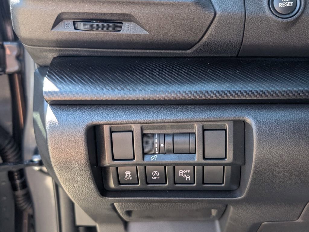 Used 2021 Subaru Crosstrek 2.0i Premium w/ Moonroof Package image 28