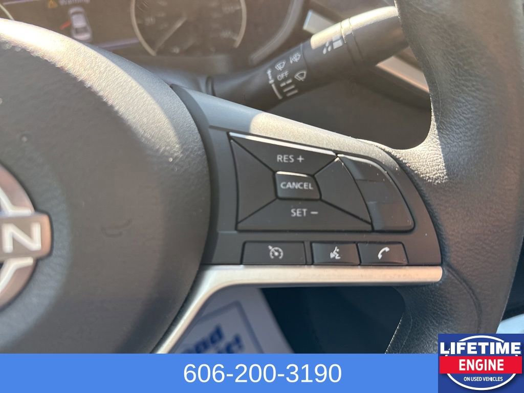 Used 2024 Nissan Altima 2.5 SV FWD image 14