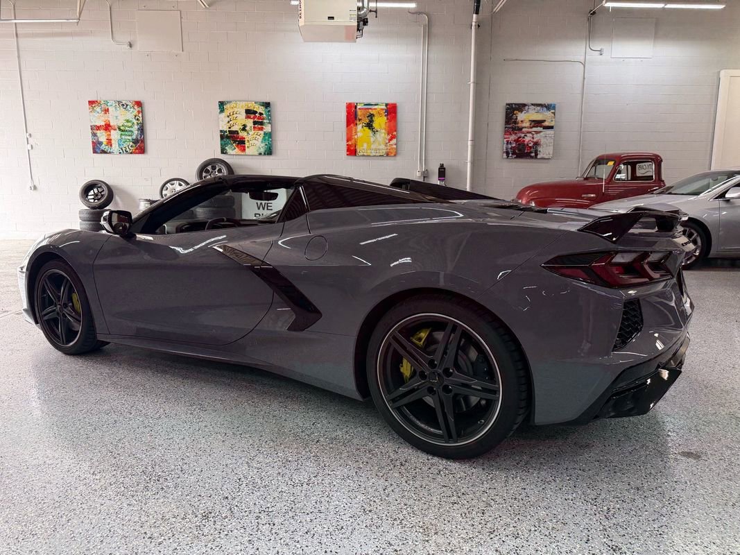 Used 2024 Chevrolet Corvette Stingray Premium Conv w/ Z51 Performance Package RWD image 4