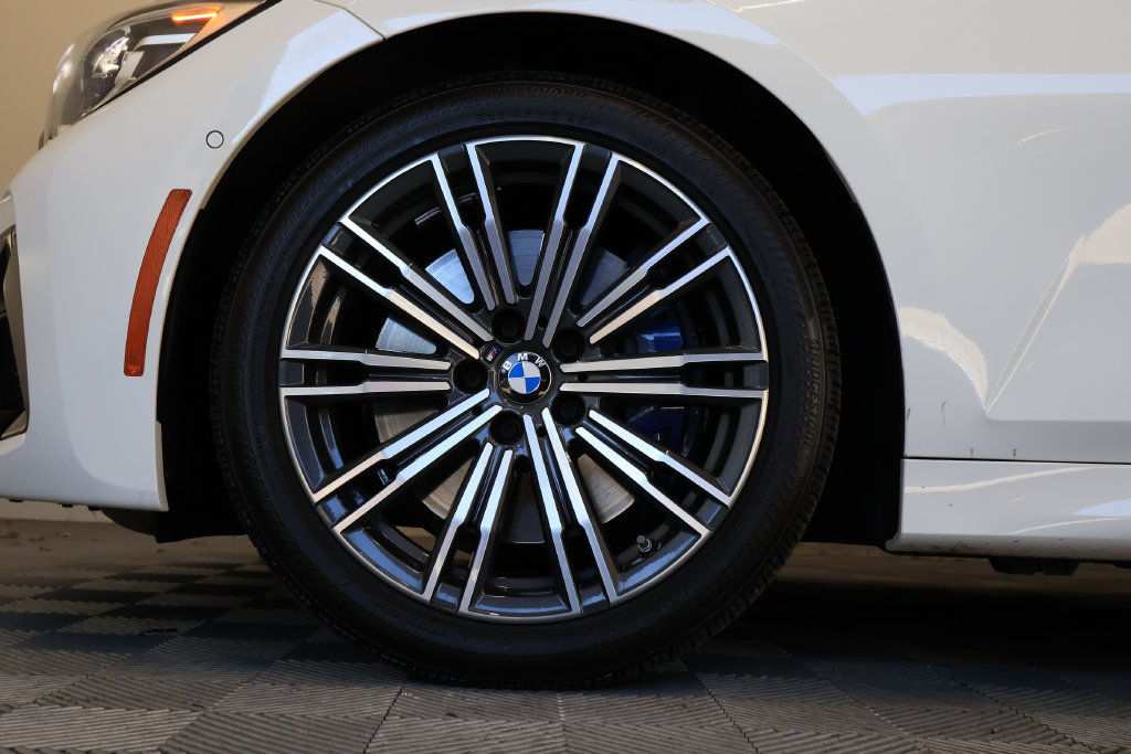 Used 2020 BMW M340i w/ Parking Assistance Package RWD image 9