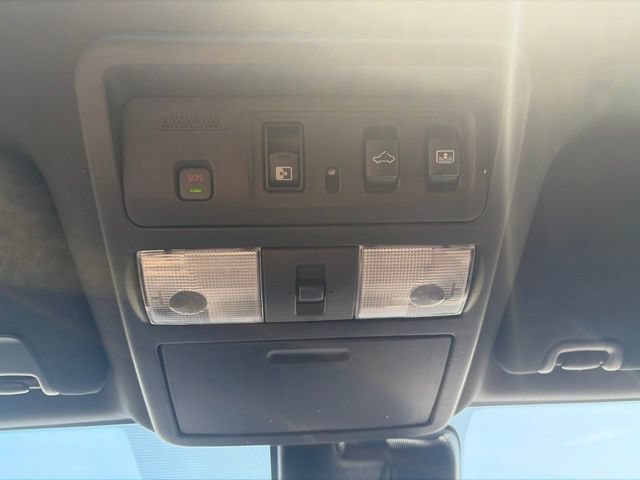Used 2021 Nissan Titan PRO-4X w/ Pro-4x Convenience Package AWD/4WD image 23