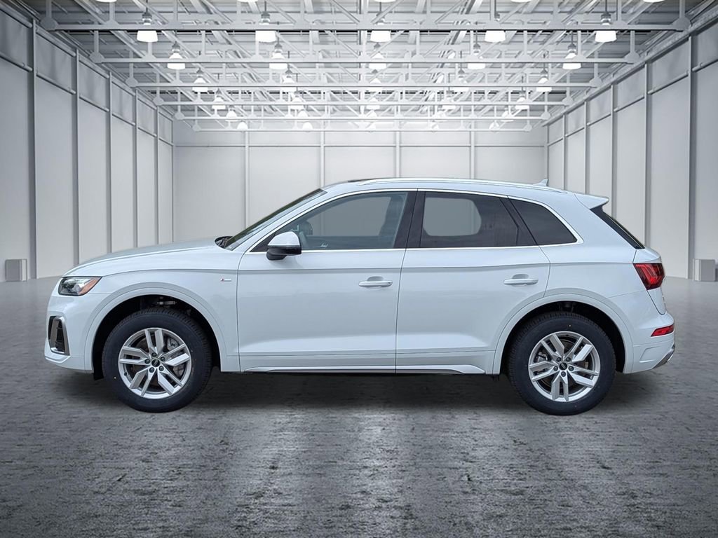 Used 2023 Audi Q5 2.0T Premium w/ Convenience Package AWD/4WD image 2