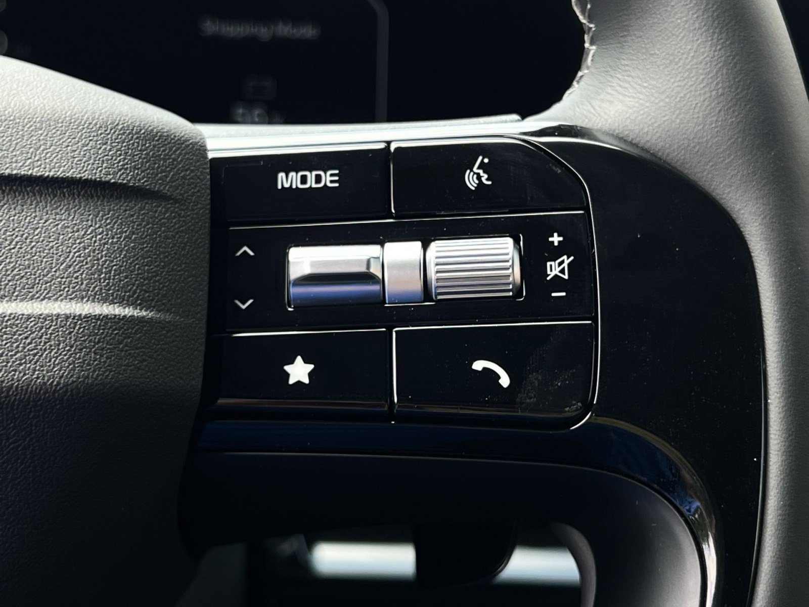 New 2027 Kia Carnival SX Prestige FWD image 23