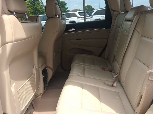 Used 2020 Jeep Grand Cherokee Overland AWD/4WD image 13