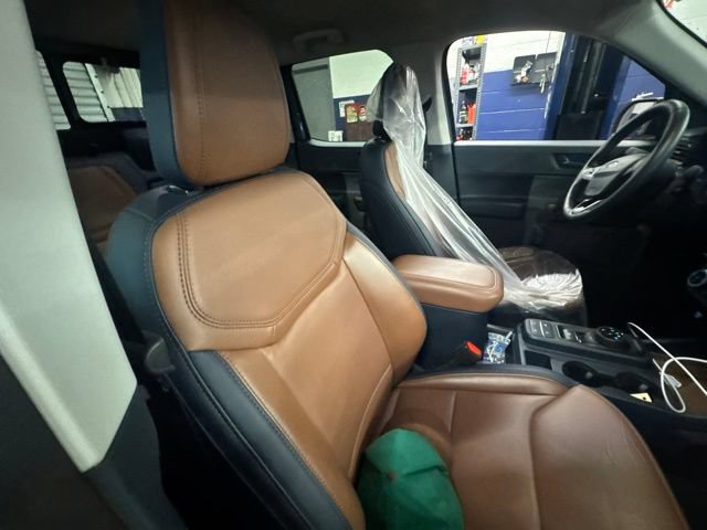 Used 2024 Ford Maverick Lariat w/ 4K Tow Package AWD/4WD image 30
