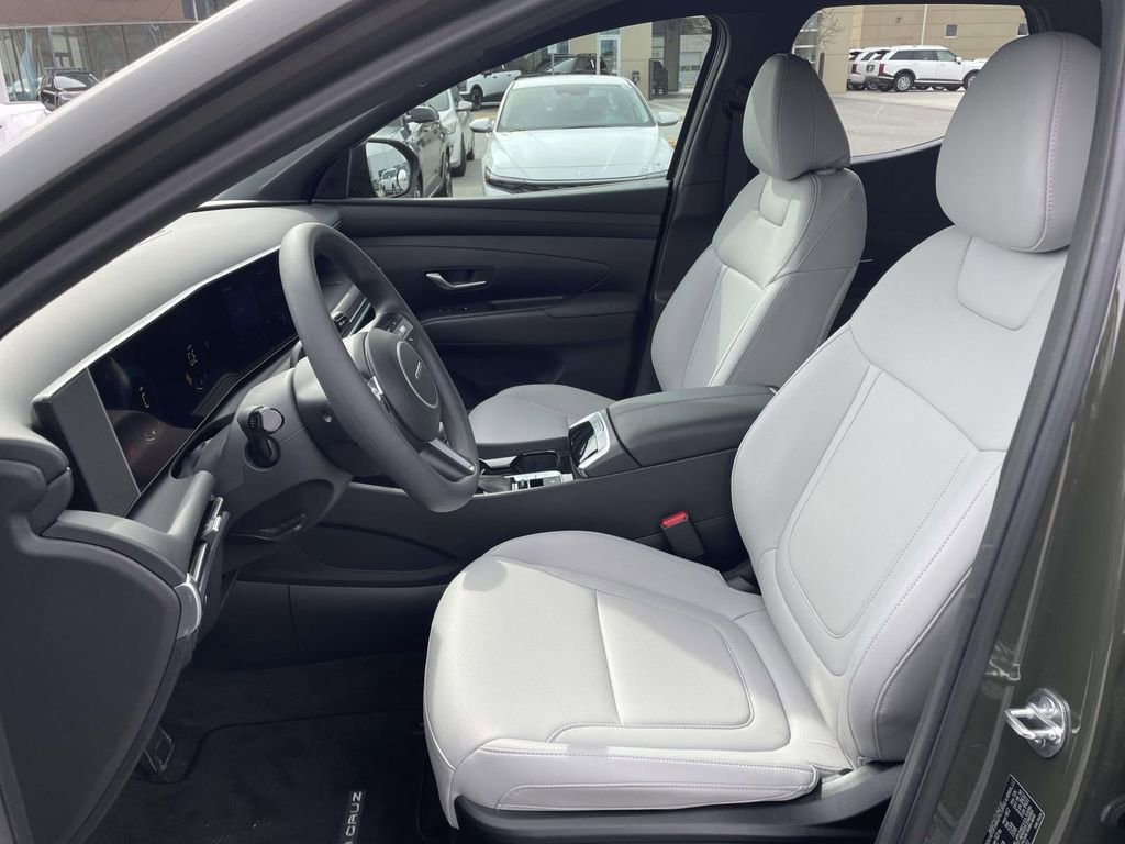 Certified 2025 Hyundai Santa Cruz SEL image 8