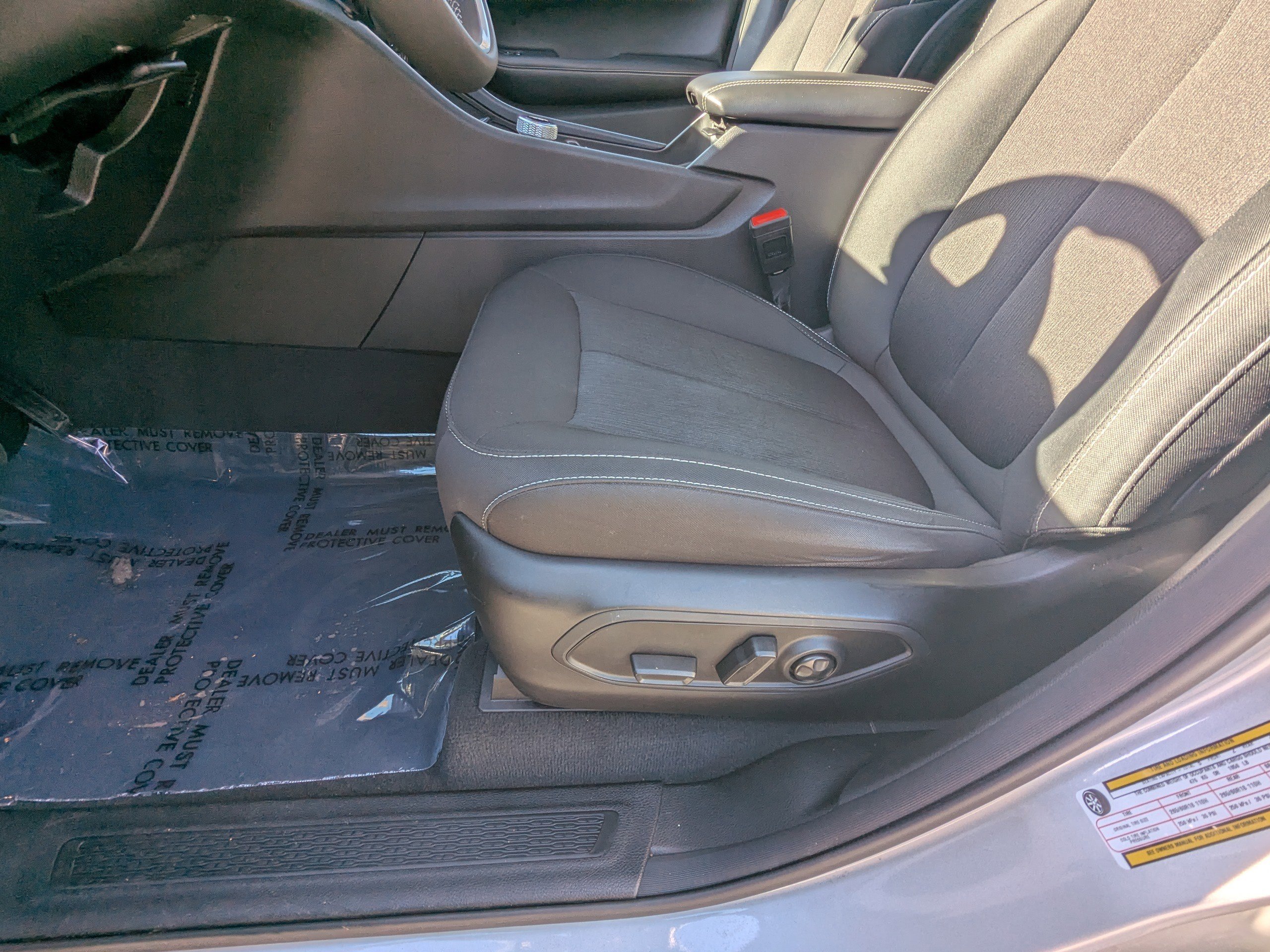 Certified 2023 Jeep Grand Cherokee Laredo X image 16