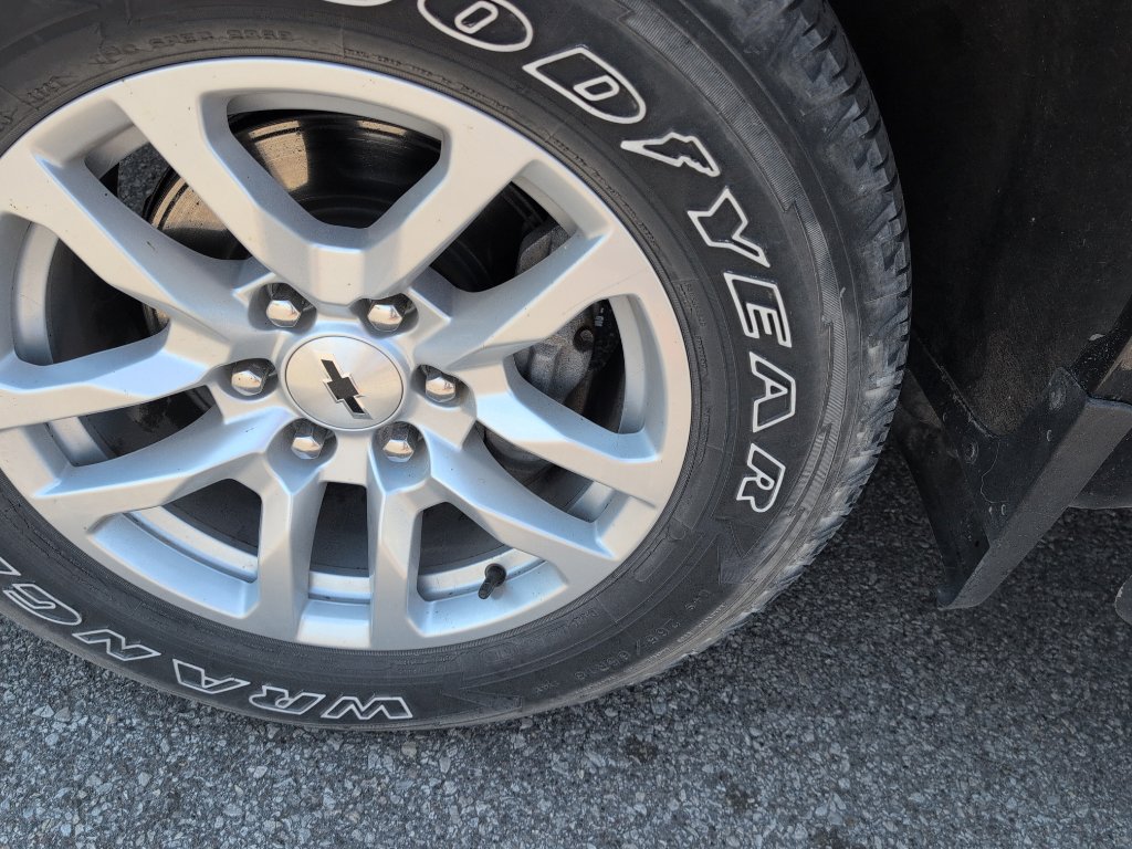 Used 2019 Chevrolet Silverado 1500 RST w/ True North Edition AWD/4WD image 10