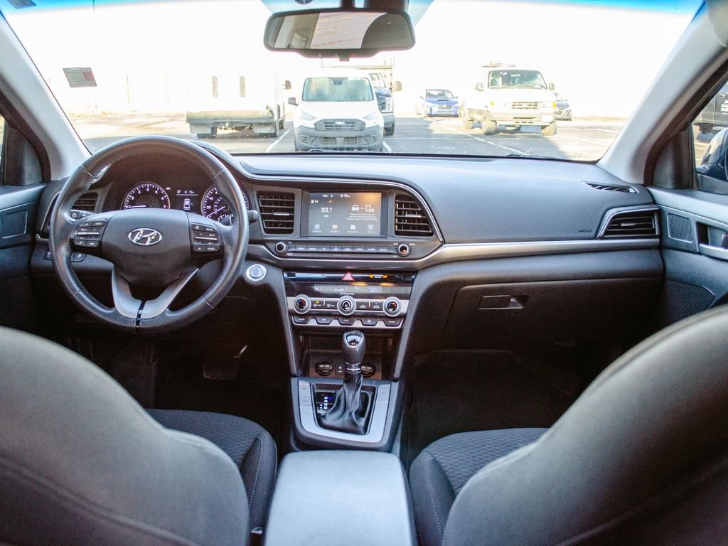 Used 2020 Hyundai Elantra Value Edition w/ Cargo Package (C1) image 29
